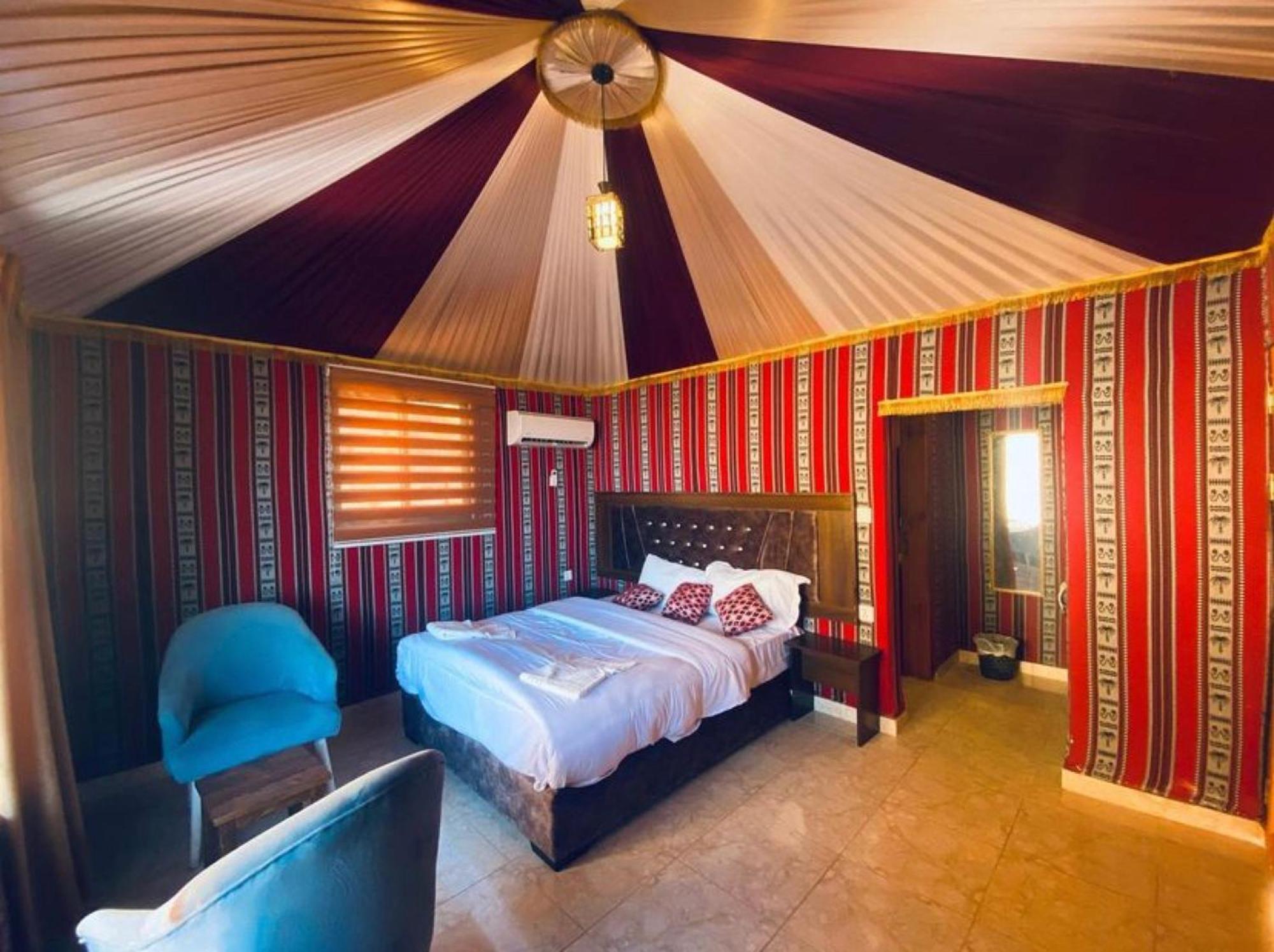 Julia Rum Luxury Camp Wadi Rum Exteriör bild