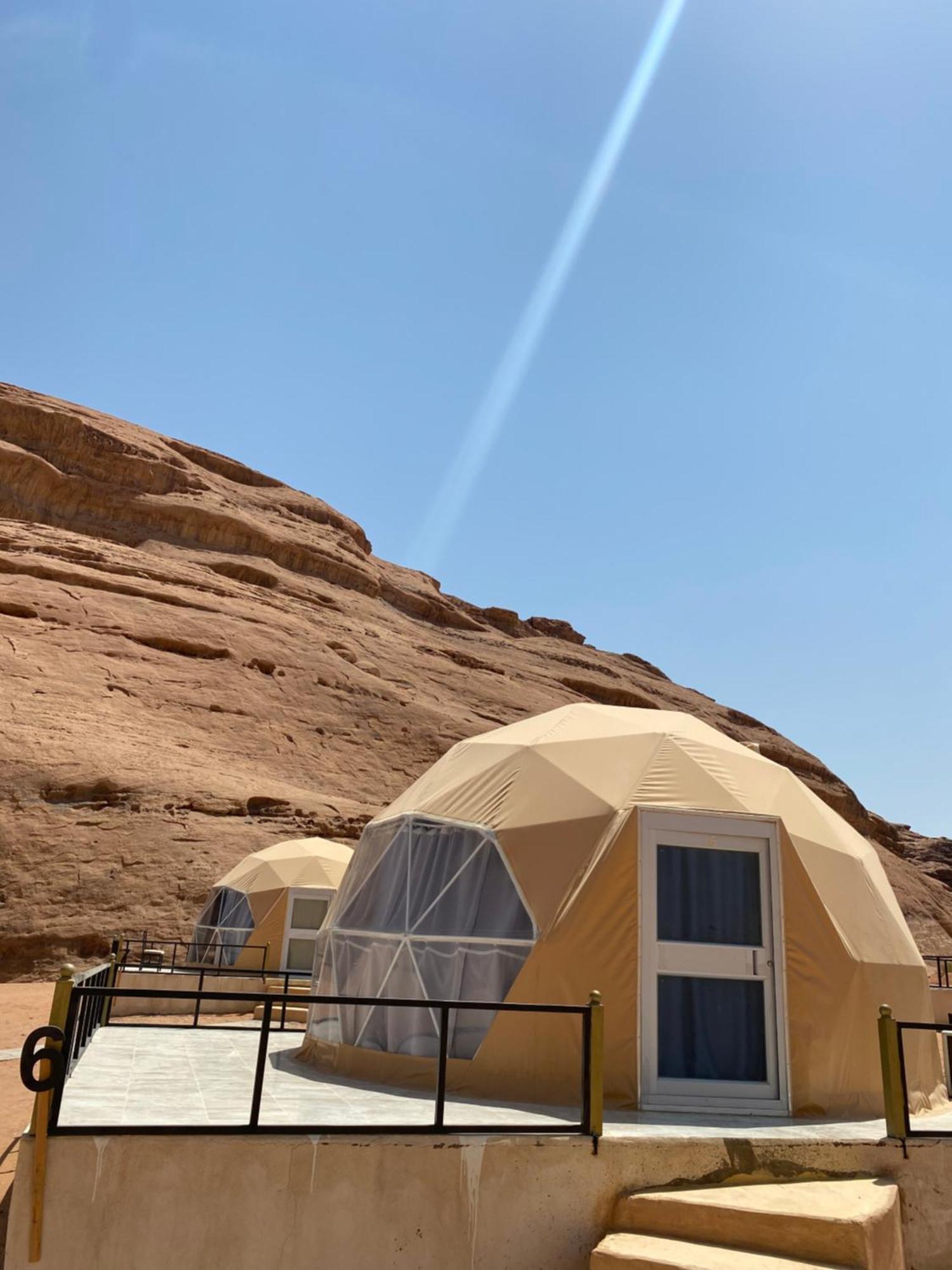 Julia Rum Luxury Camp Wadi Rum Exteriör bild