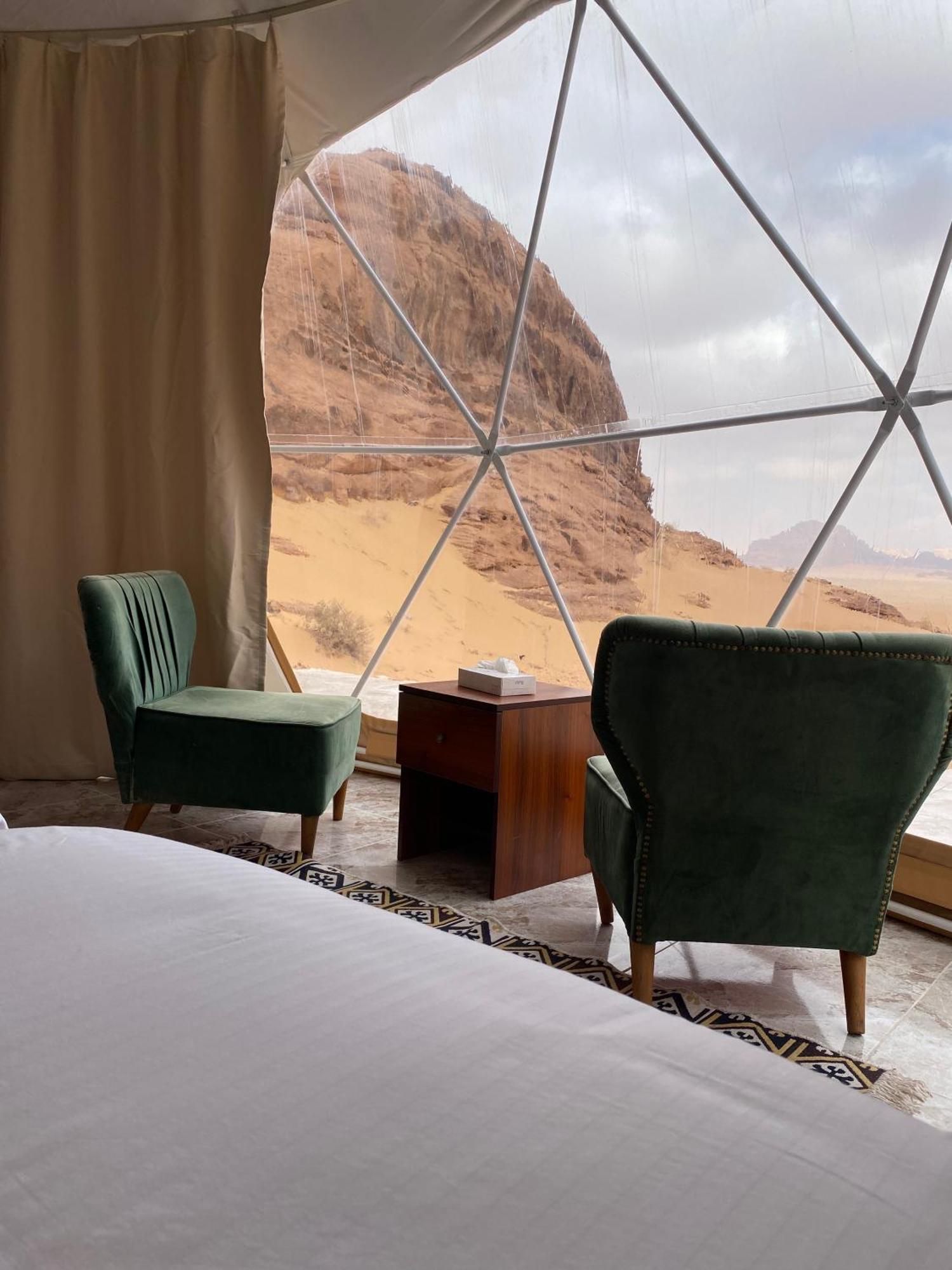 Julia Rum Luxury Camp Wadi Rum Exteriör bild